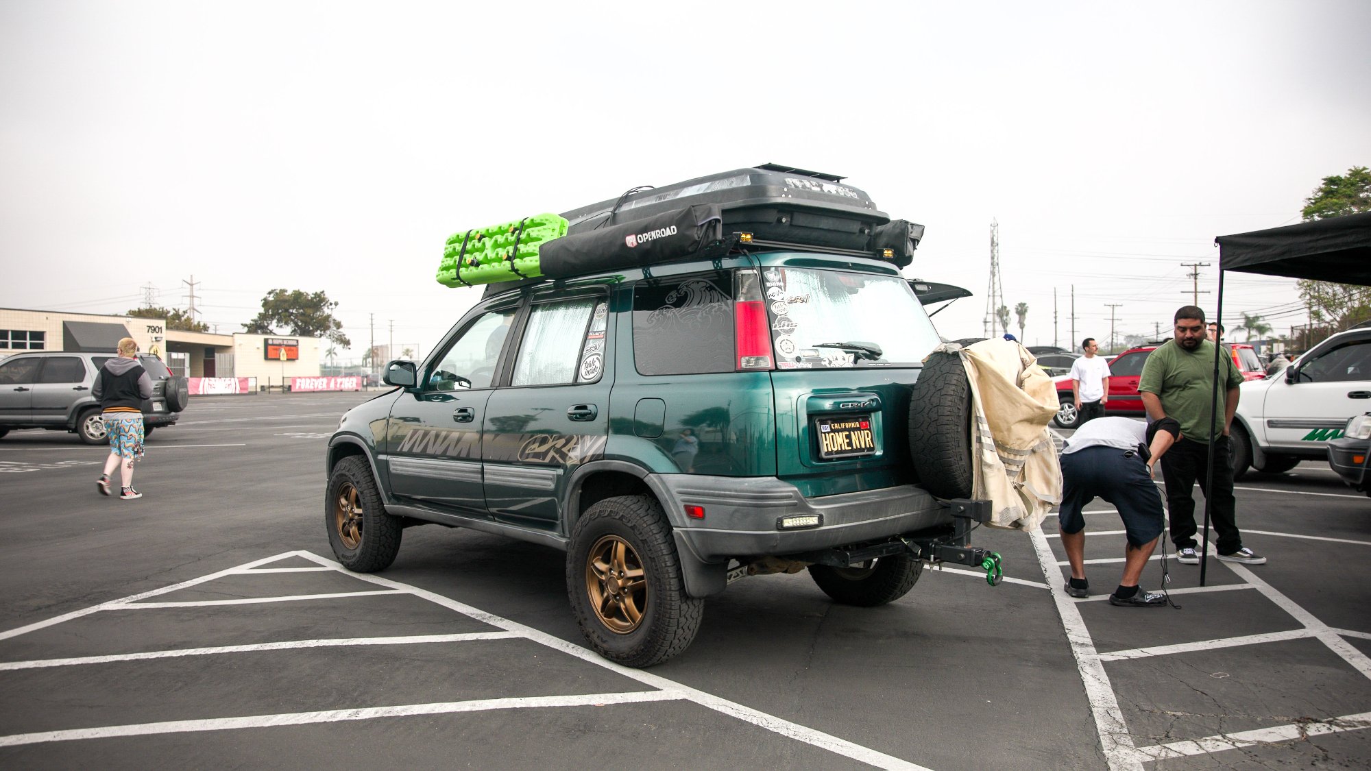 Lifted CR-V with rooftop tent
